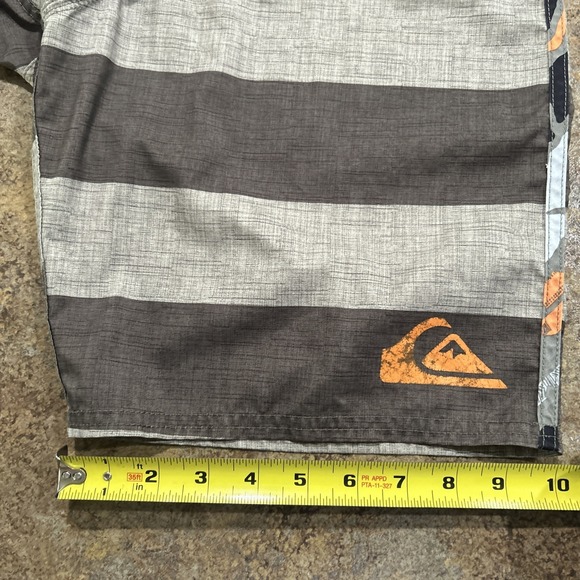 Y2k Quicksilver Boardshorts Green Stripes Size 32 Swim Trunks Surf - Picture 6 of 8